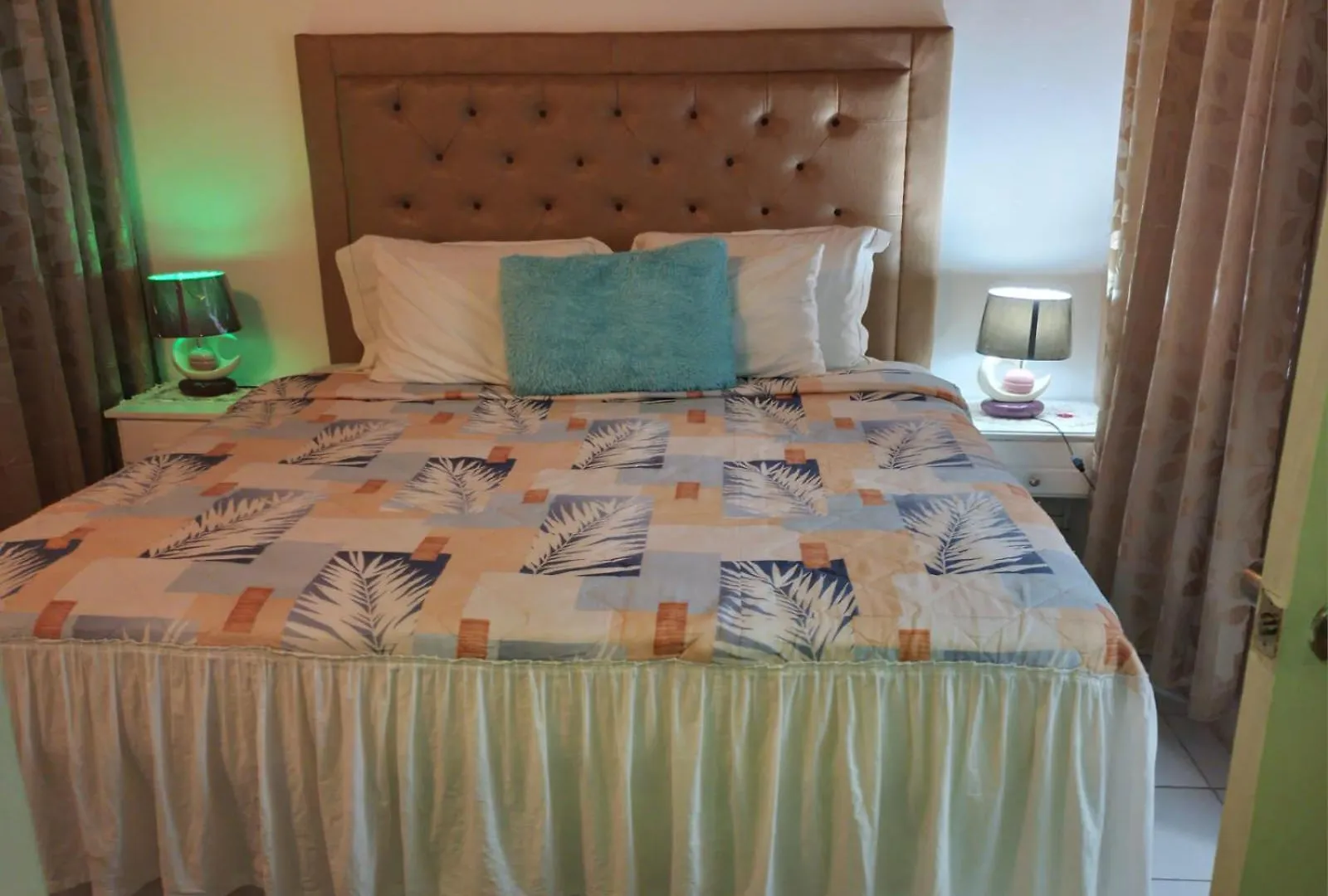 Villa Pink Hibiscus Bed And Breakfast Montego Bay