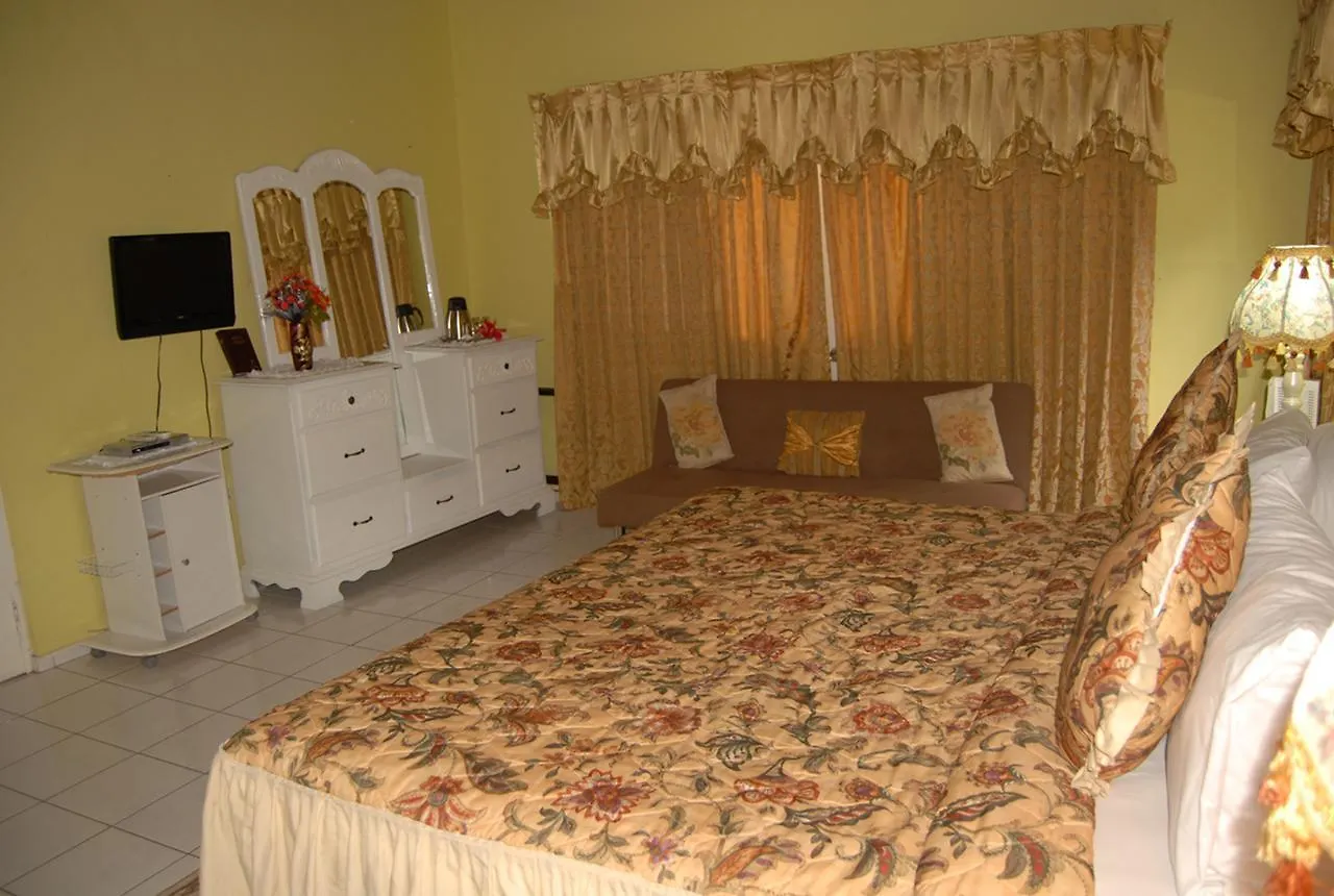 Pink Hibiscus Bed And Breakfast Montego Bay Villa